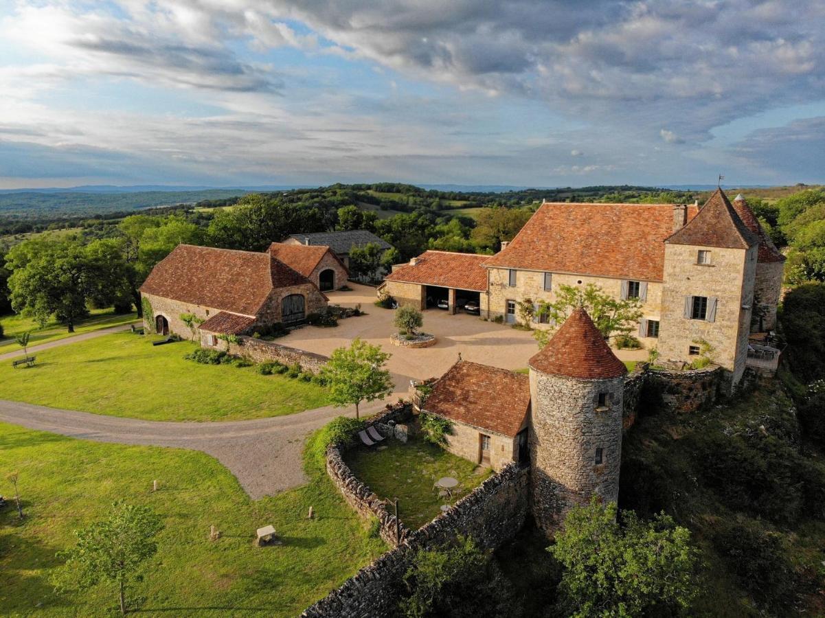 Gite 8 Pers Du Chateau De Cantecor Alvignac Exterior foto